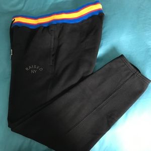 RAISED NEW YORK VARSITY SWEATPANTS AND HOODIE